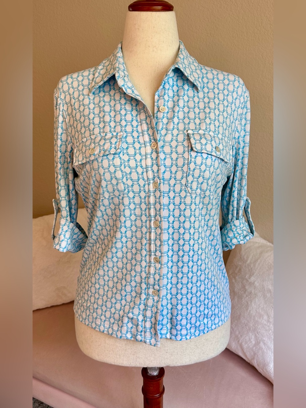 J. McLaughlin Top Catalina Cloth Tab Sleeve Button Front Chain Link Print Size M